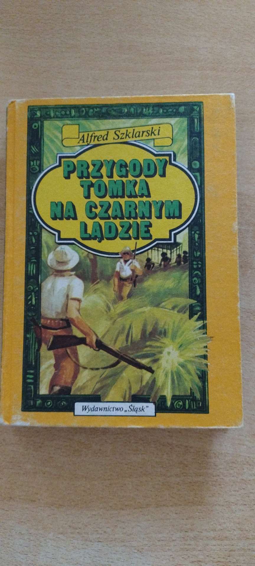 Książka  Przygody Tomka na czarnym lądzie.